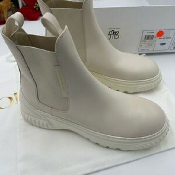 Women’s Dior leather ankle boots size 39 made in Italy - Picture 6 of 10